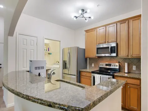 6607 Lake Woodlands 433 The Woodlands TX 77382