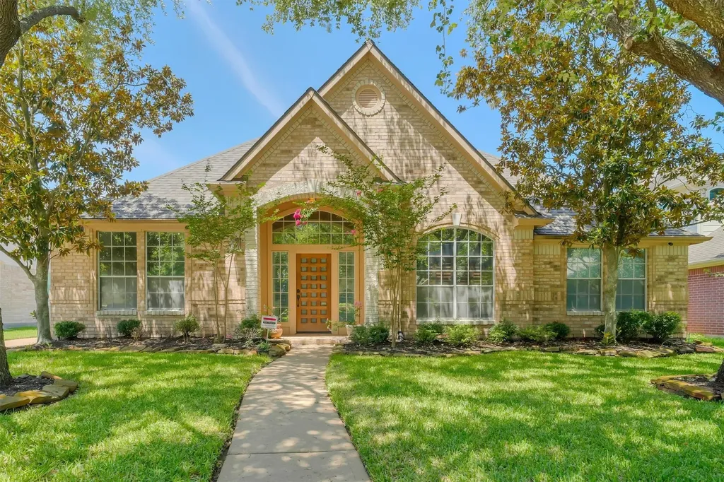 10711 Wolsley Court Houston TX 77065