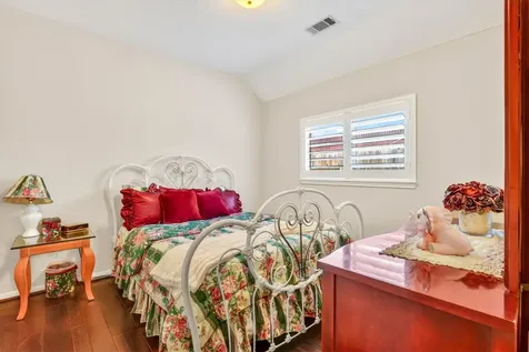 10711 Wolsley Court Houston TX 77065