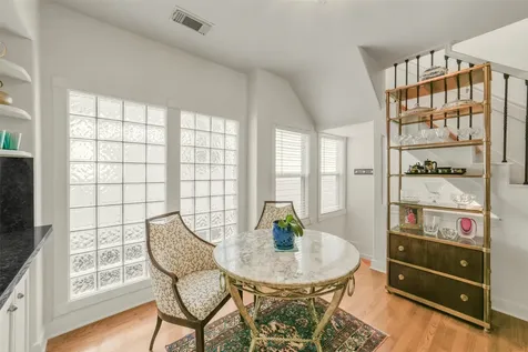 2026 Welch Street Houston TX 77019