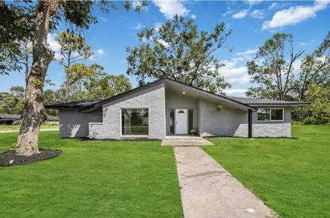 2819 Toyah Avenue Houston TX 77039