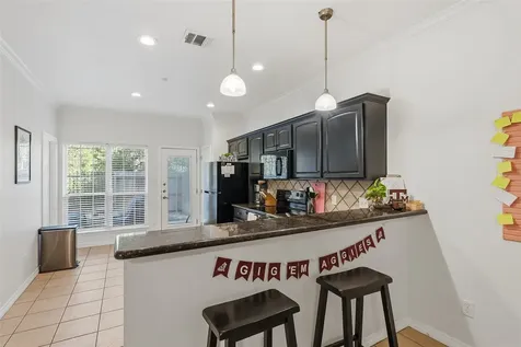305 Holleman Drive E 801 College Station TX 77840