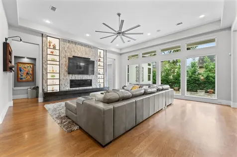 4927 Jason Street Houston TX 77096