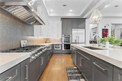 4927 Jason Street Houston TX 77096