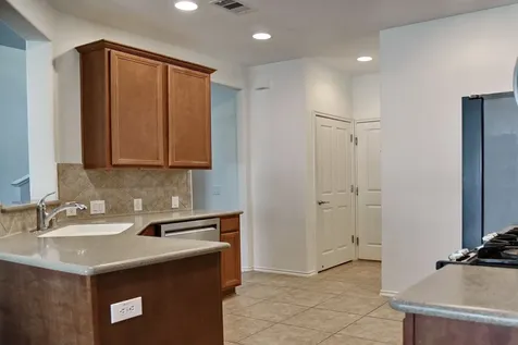 13600 Breton Ridge Street 9c Houston TX 77070