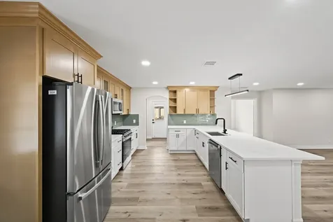 3011 Freshmeadows Drive Houston TX 77063