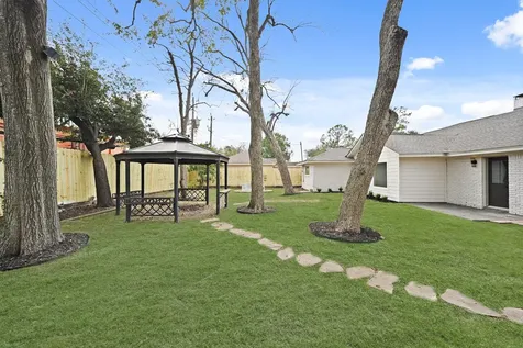 3011 Freshmeadows Drive Houston TX 77063