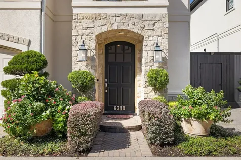 6310 Hermann Lake Drive Houston TX 77021