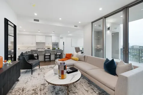 5656 San Felipe Street 1403 Houston TX 77056