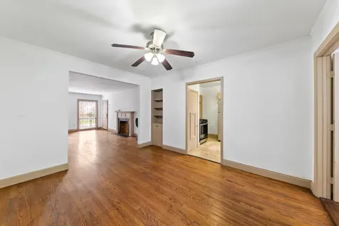 1821 Oakdale Street A Houston TX 77004