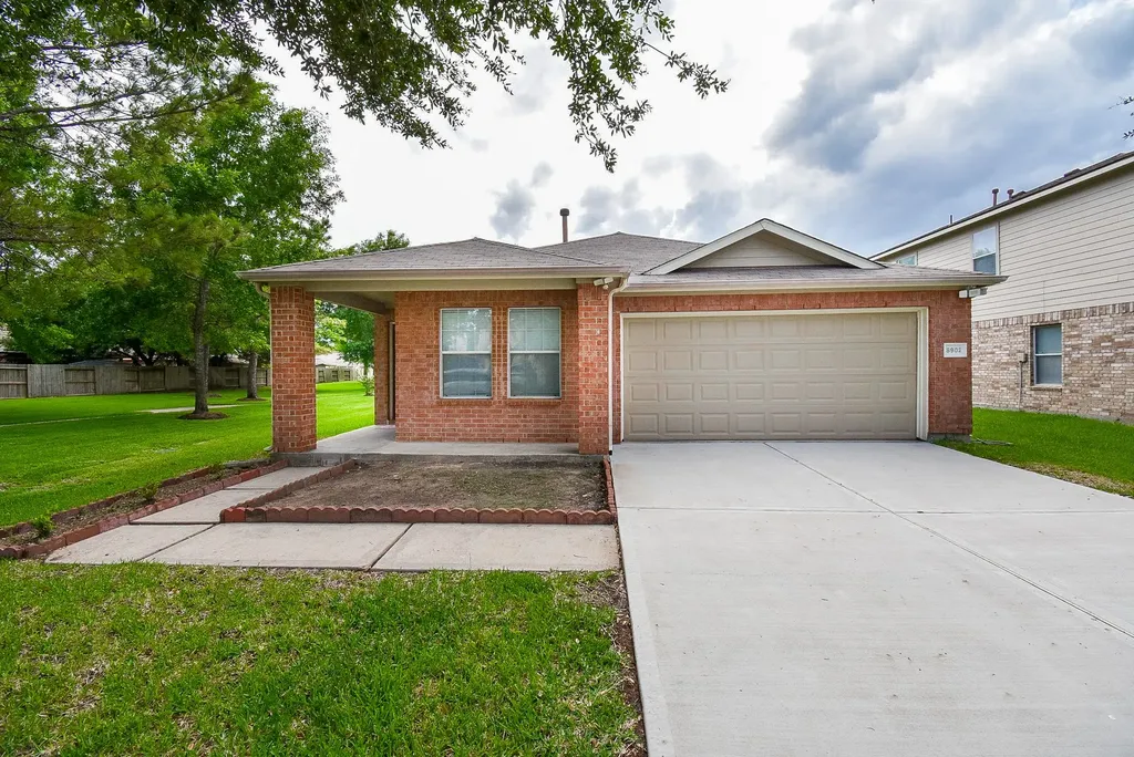 8902 Grand Villa Lane Richmond TX 77407