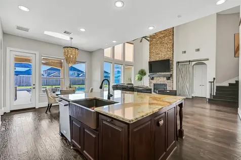 1310 Tamina Pass Lane Friendswood TX 77546