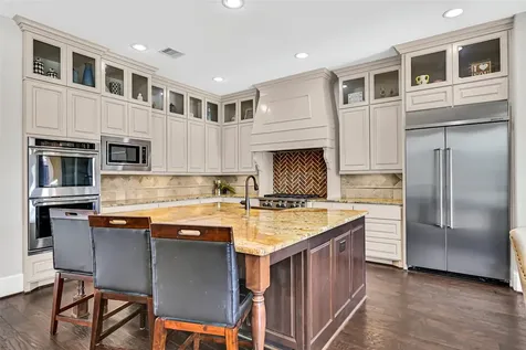 1310 Tamina Pass Lane Friendswood TX 77546