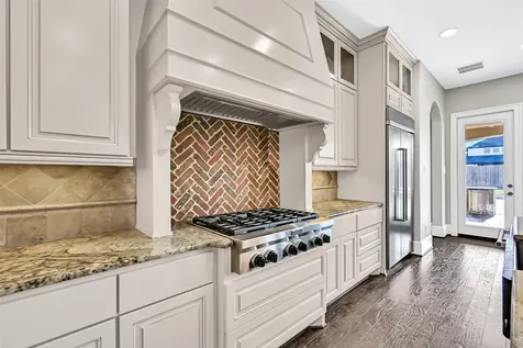 1310 Tamina Pass Lane Friendswood TX 77546