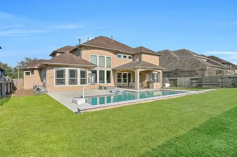 1310 Tamina Pass Lane Friendswood TX 77546