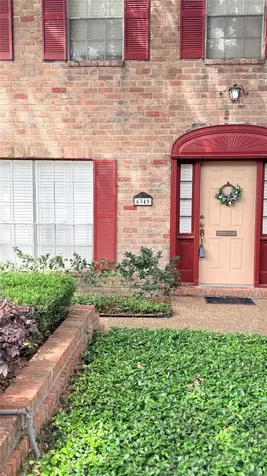 6349 Briar Rose Drive 148 Houston TX 77057