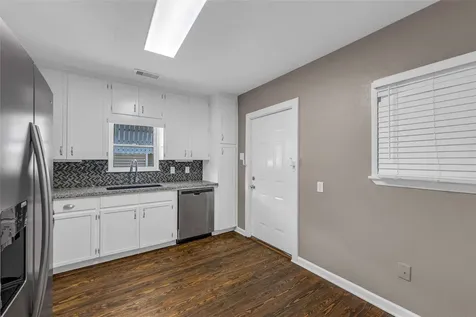 4102 Ursuline Street Galveston TX 77550