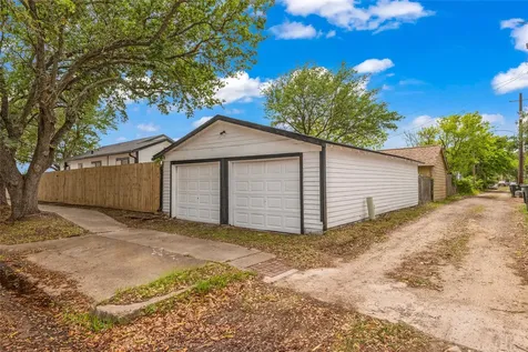 4102 Ursuline Street Galveston TX 77550