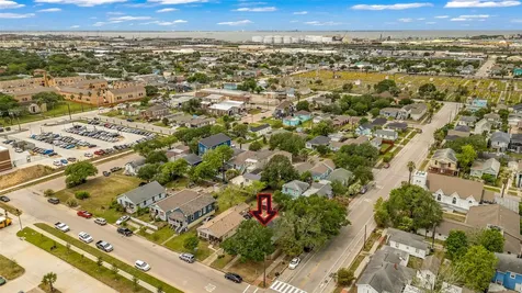 4102 Ursuline Street Galveston TX 77550