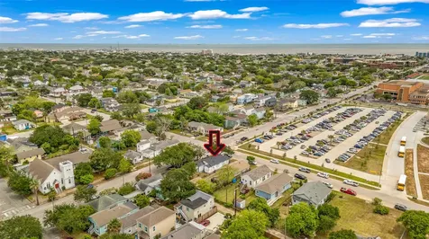 4102 Ursuline Street Galveston TX 77550