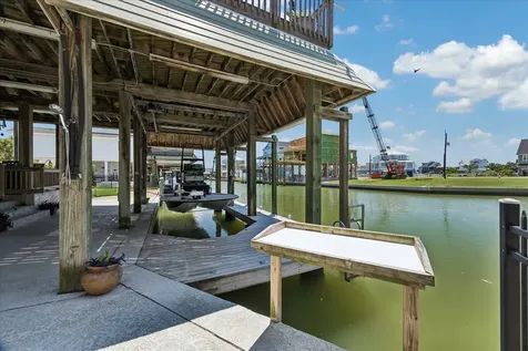 515 Westerly Drive Tiki Island TX 77554