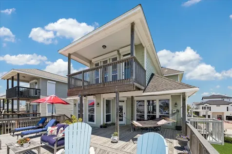 515 Westerly Drive Tiki Island TX 77554