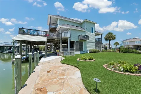 515 Westerly Drive Tiki Island TX 77554
