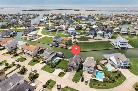 515 Westerly Drive Tiki Island TX 77554
