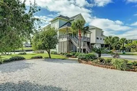 515 Westerly Drive Tiki Island TX 77554