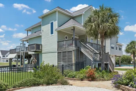515 Westerly Drive Tiki Island TX 77554