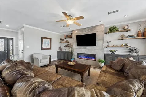515 Westerly Drive Tiki Island TX 77554