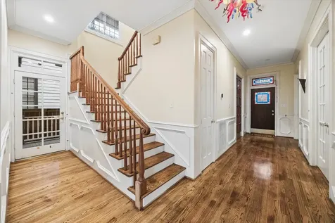 2018 Columbia Street Houston TX 77008