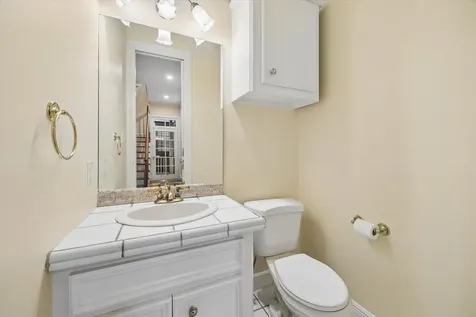 2018 Columbia Street Houston TX 77008