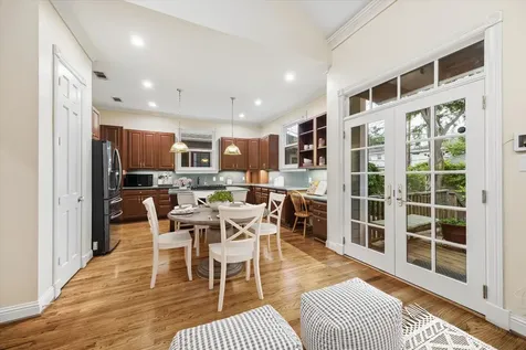 2018 Columbia Street Houston TX 77008