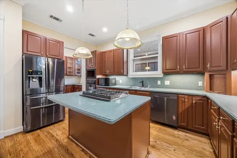 2018 Columbia Street Houston TX 77008