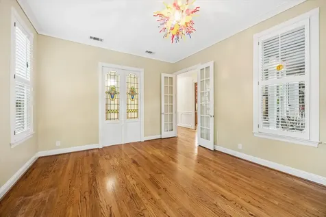 2018 Columbia Street Houston TX 77008