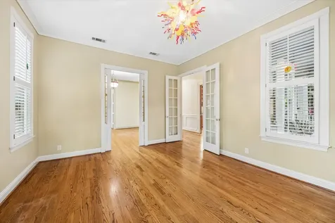 2018 Columbia Street Houston TX 77008