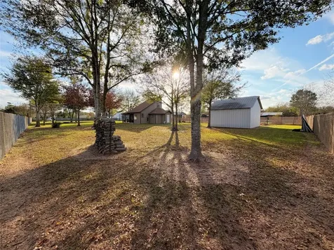 369 County Road 3556 Road Cleveland TX 77327