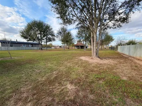 369 County Road 3556 Road Cleveland TX 77327