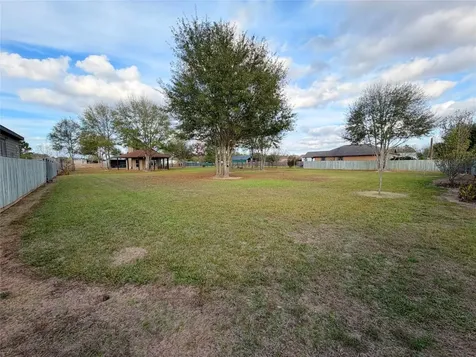 369 County Road 3556 Road Cleveland TX 77327