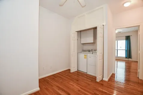 2431 Dorrington Street 2431a Houston TX 77030