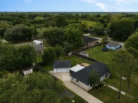 1710 Longhorn Avenue Bay City TX 77414