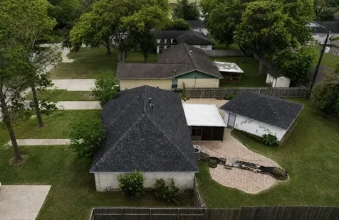 1710 Longhorn Avenue Bay City TX 77414