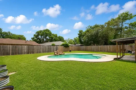 814 El Toro Lane Houston TX 77062