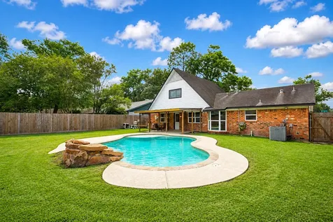 814 El Toro Lane Houston TX 77062
