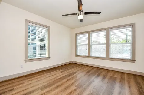 1011 Enid Street 2 Houston TX 77009