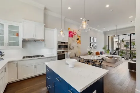 2711 Stelter Place Houston TX 77007