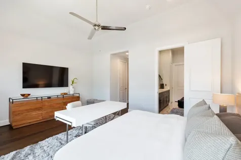 2711 Stelter Place Houston TX 77007