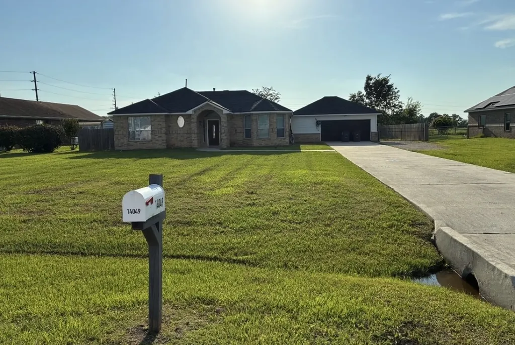 14049 Overstreet Drive Willis TX 77318