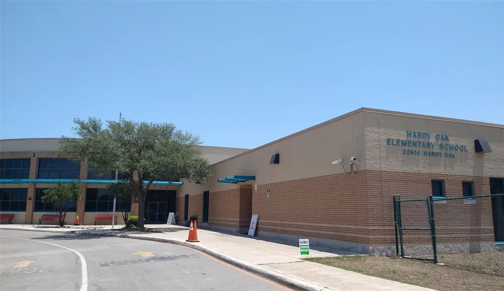27010 Granite Path San Antonio TX 78258